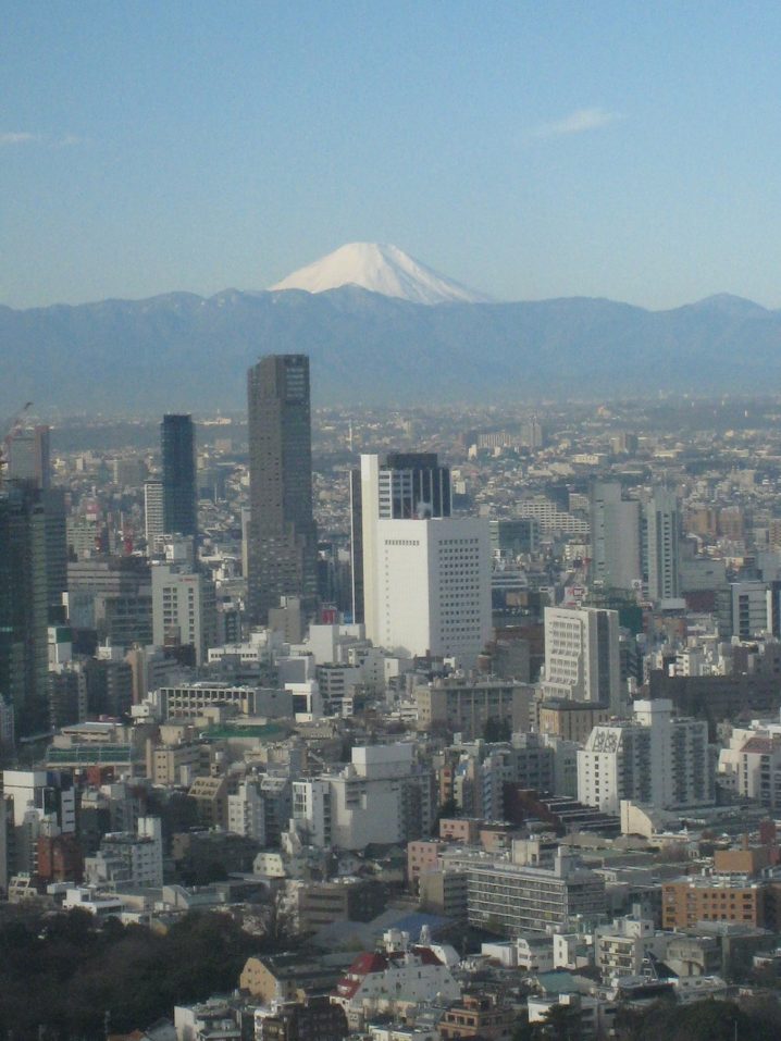 東京ミッドタウンから見える富士山