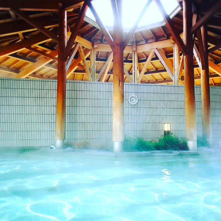 箱根の温泉で朝風呂