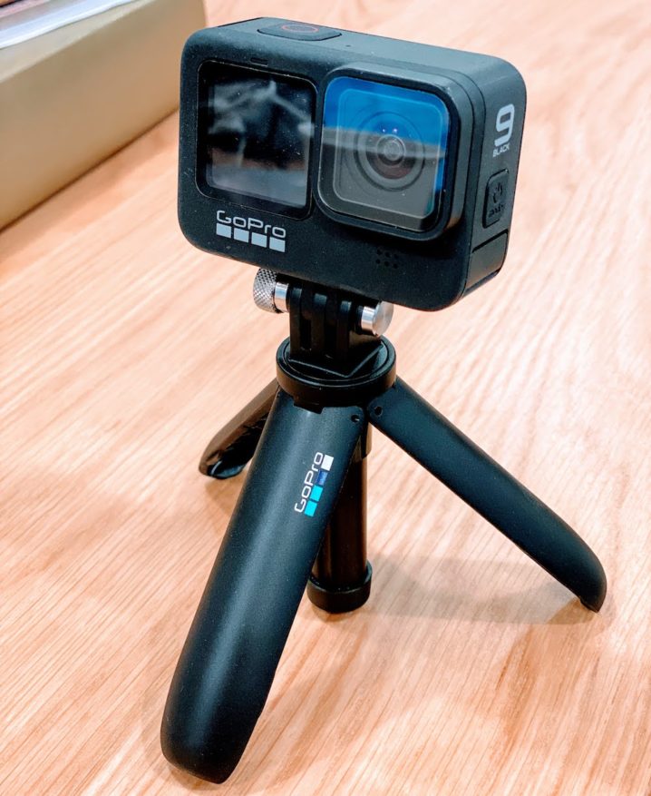 GoProの「携帯用・三脚付きミニ延長ポール」