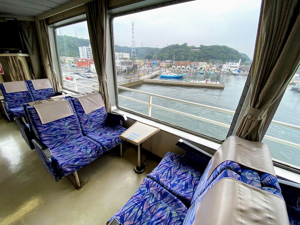 かなや丸（東京湾フェリー）の座席