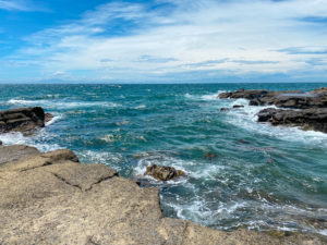 黒崎の鼻から眺める海。2022年6月26日、撮影：SHUN RocketDive