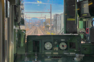 群馬県前橋市を走る鉄道「両毛線」運転席 窓からの光景。2023年12月30日。撮影：SHUN