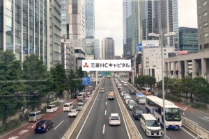三菱HCキャピタルロゴ & 渋谷の高速道路